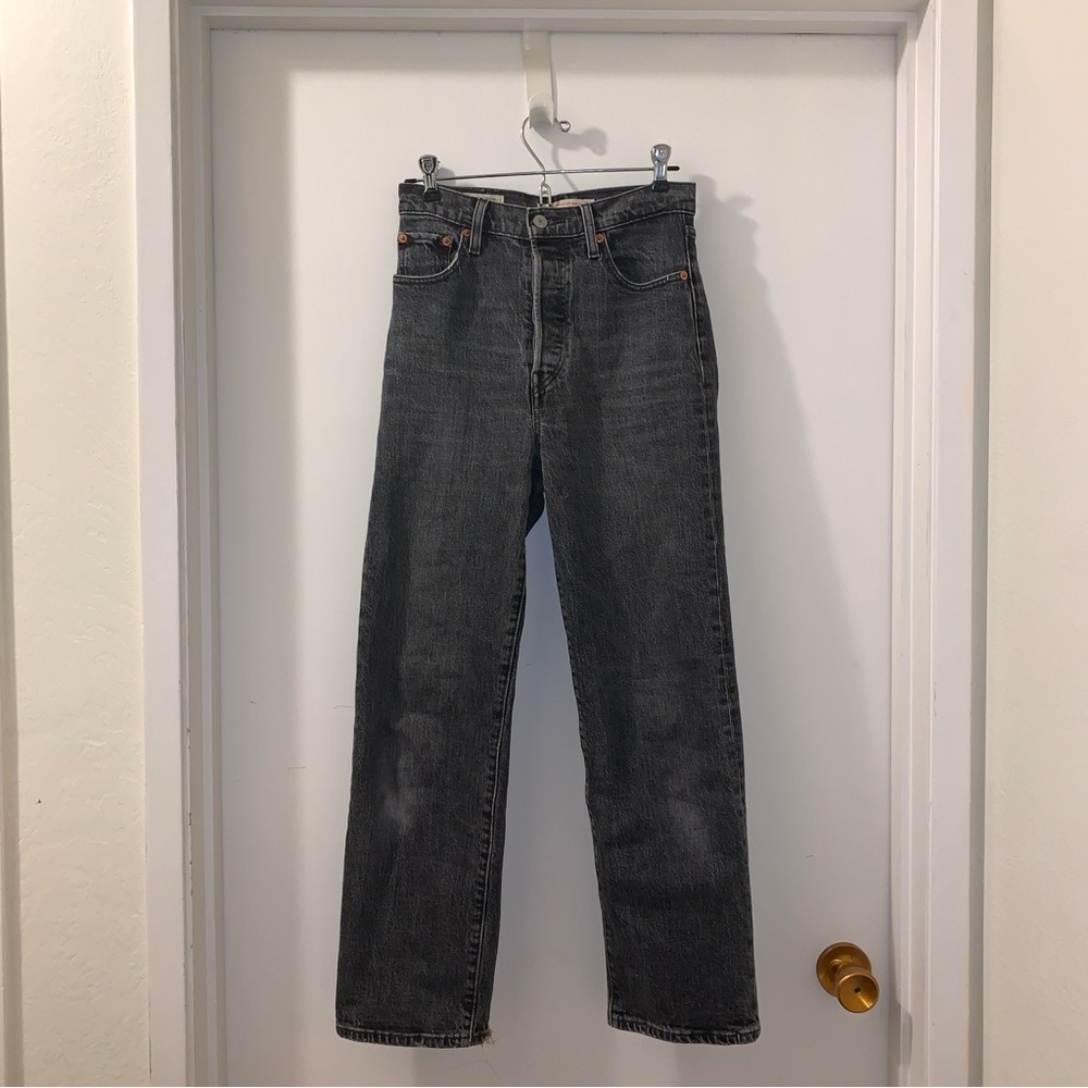 Levi’s ribcage straight black jeans